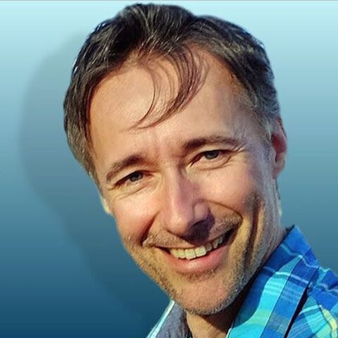 Домінік Бартер